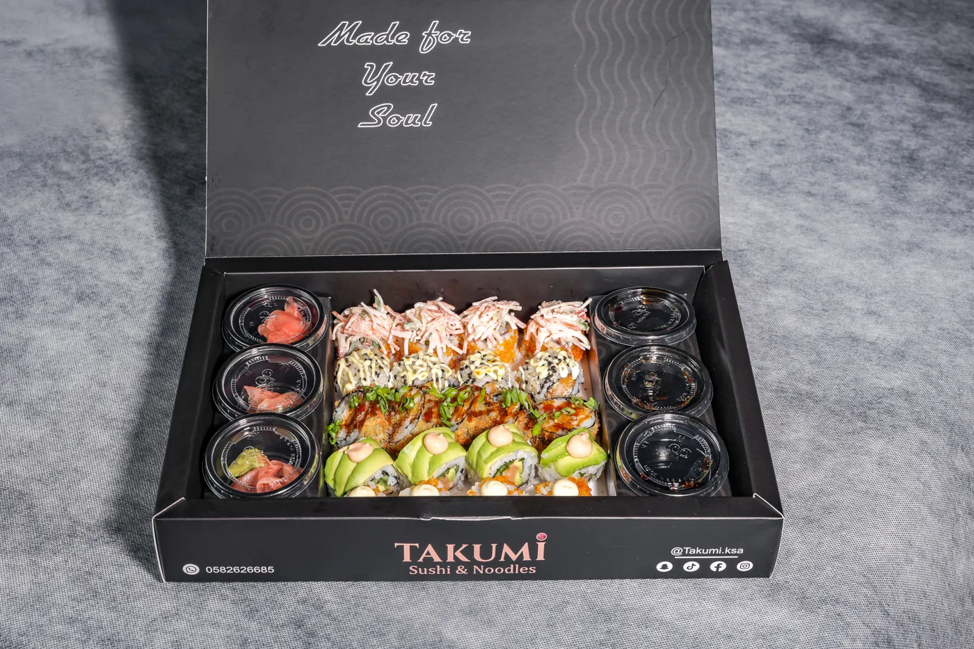 TAKUMI food presentation