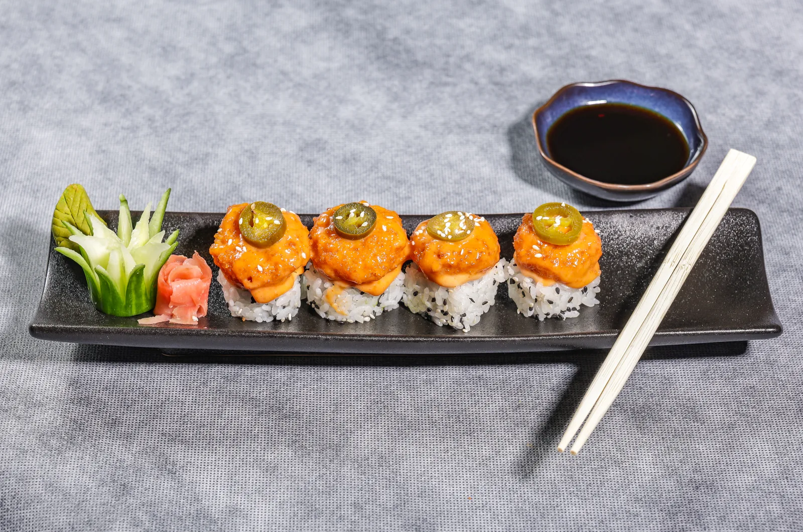 Dynamite Shrimp Maki - ديناميت روبيان ماكي