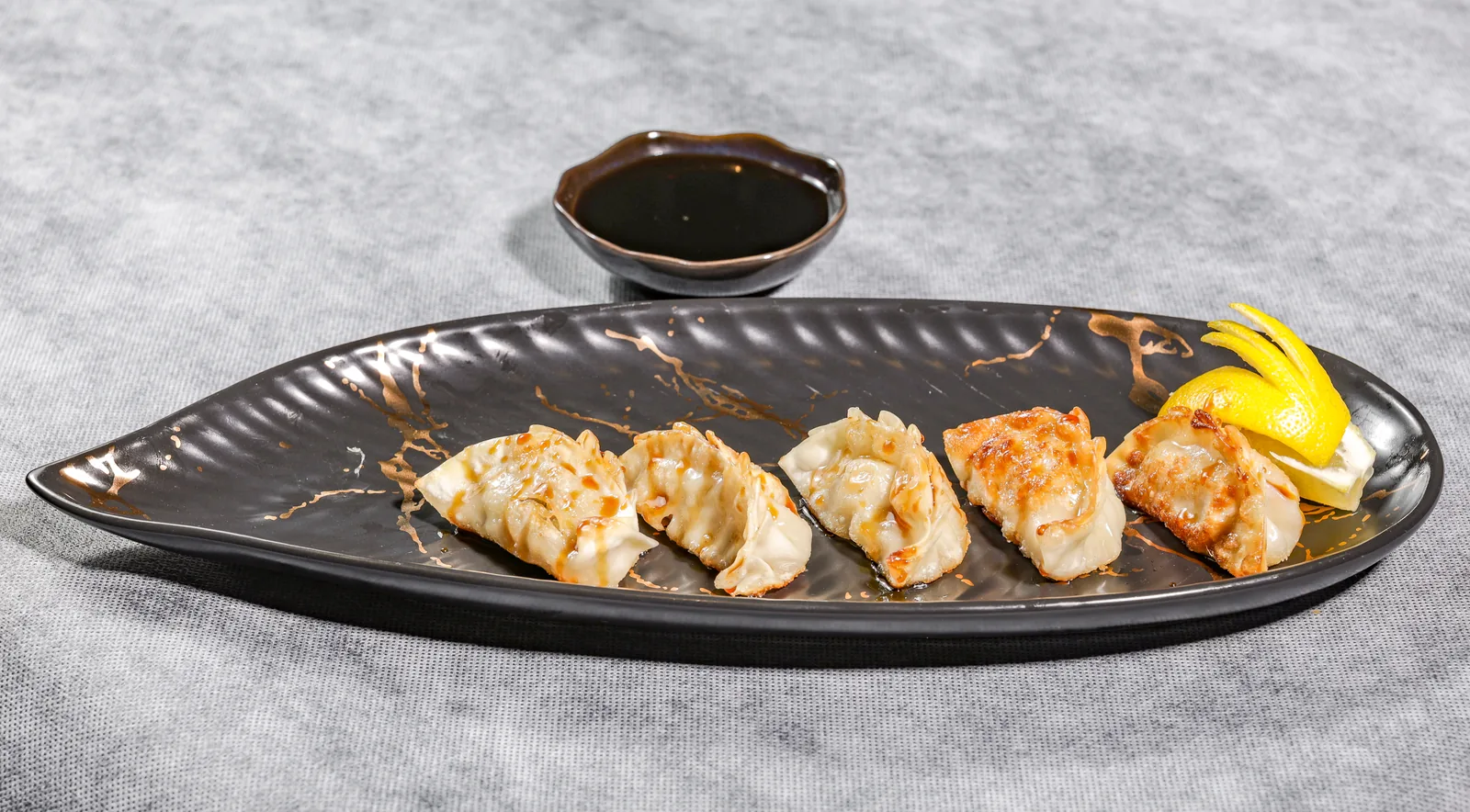 Gyoza Chicken (Grill/Fried) - جيوزا دجاج (مشوي / مقلي)