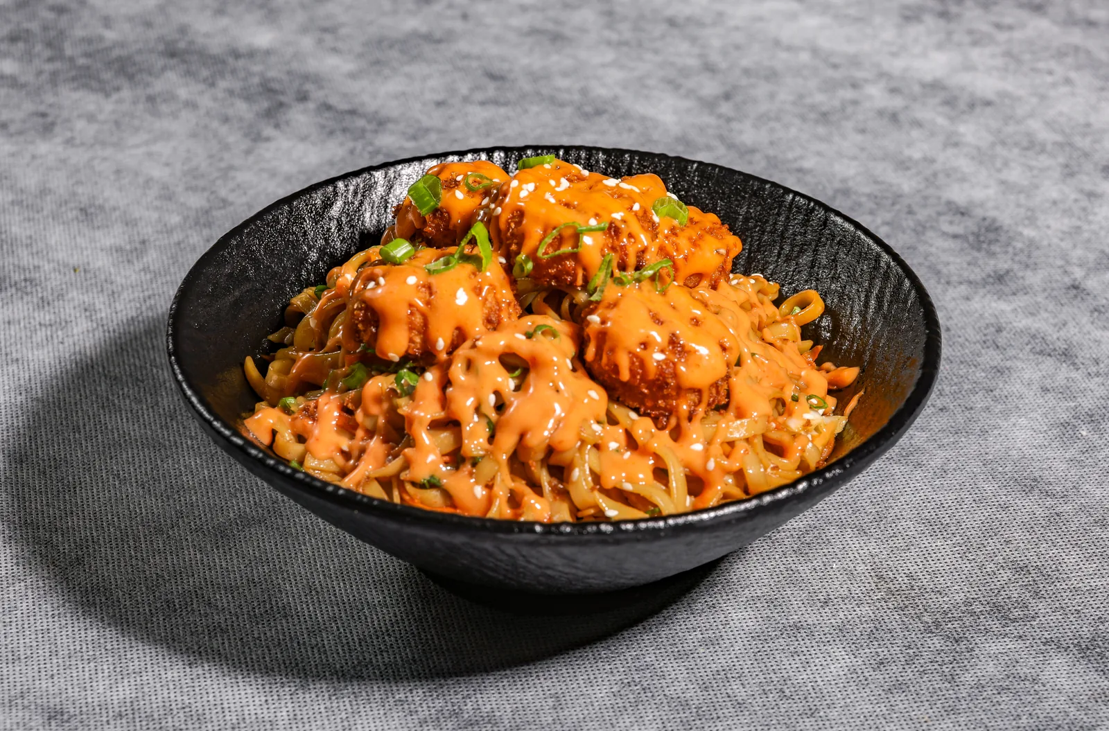 Noodles Volcano Dynamite Shrimp - نودلز فولكانو روبيان ديناميت
