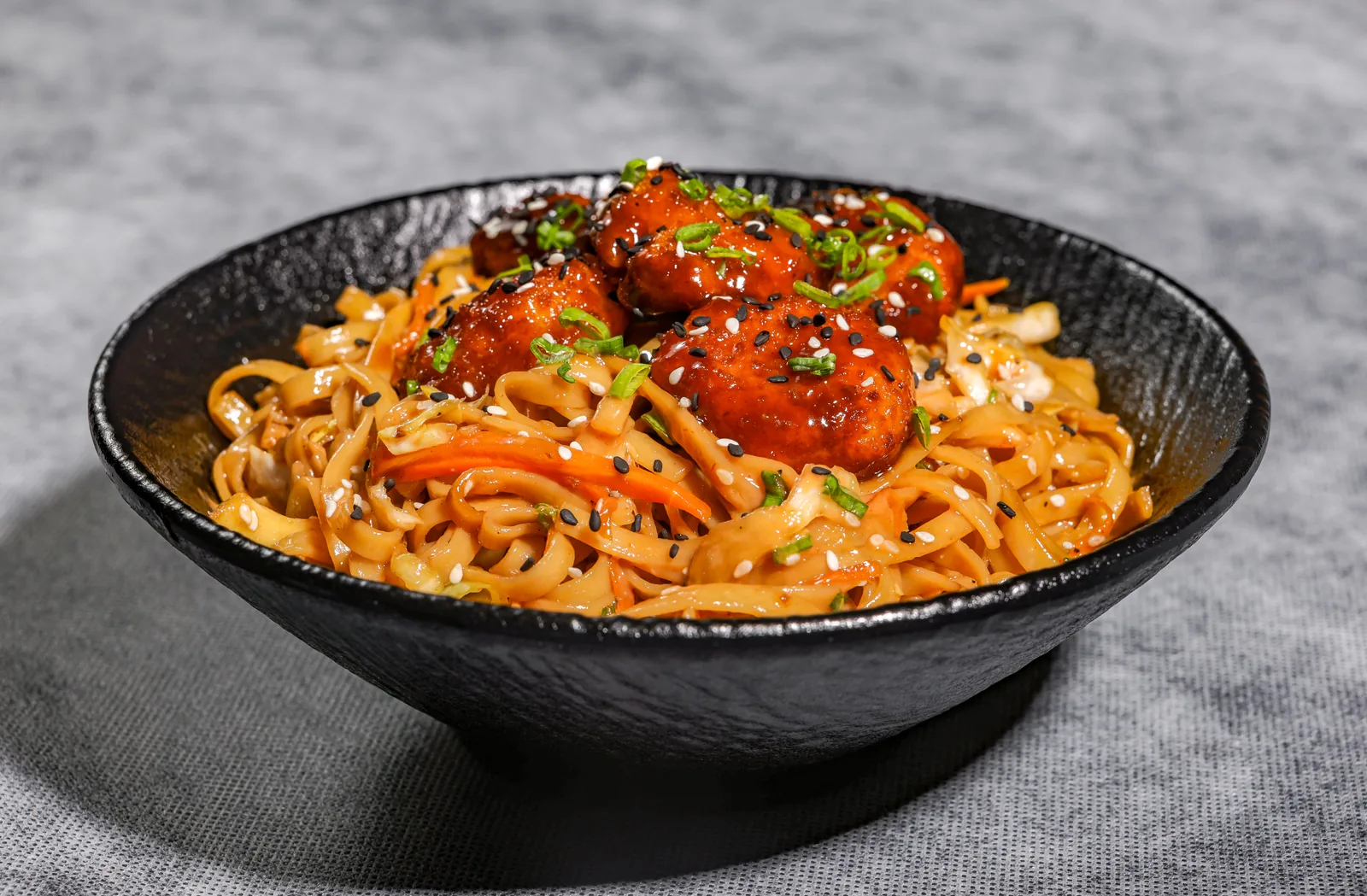 Noodles Volcano Buffalo Shrimp - نودلز فولكانو روبيان بافلو